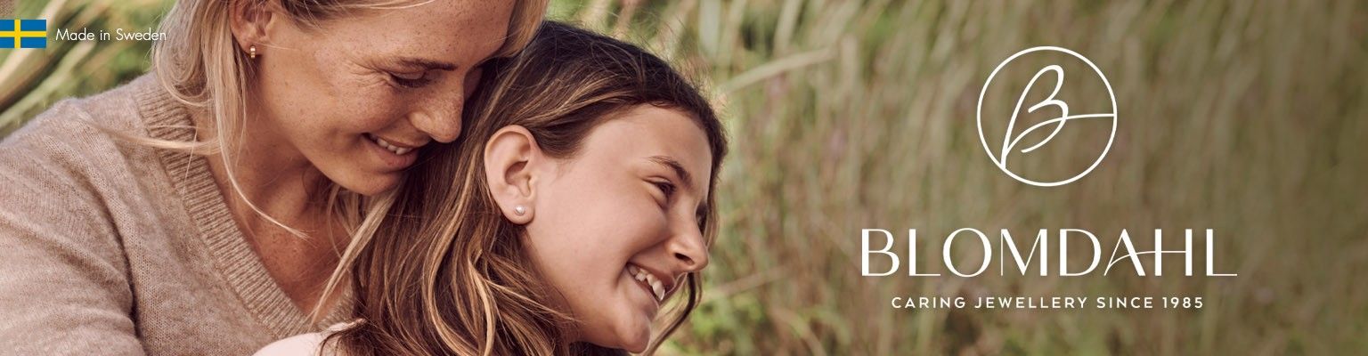 Mamma som h&aring;ller om sin dotter